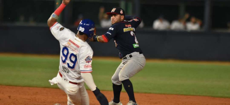 Prensa Tigres de Aragua - José Ramón González