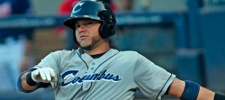 Guillermo Quiroz seguirá con los Indios de Cleveland
