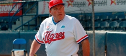 Buddy Bailey cesanteado como manager de Tigres