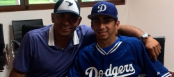 Alfonso Guillén firmó con Dodgers