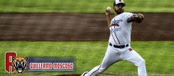 Guillermo Moscoso fue cambiado de equipo en la LMB