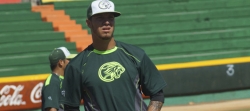 Renee Cortez ya entrena con Leones de Yucatán