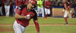 Yonathan Mendoza llega a Tigres